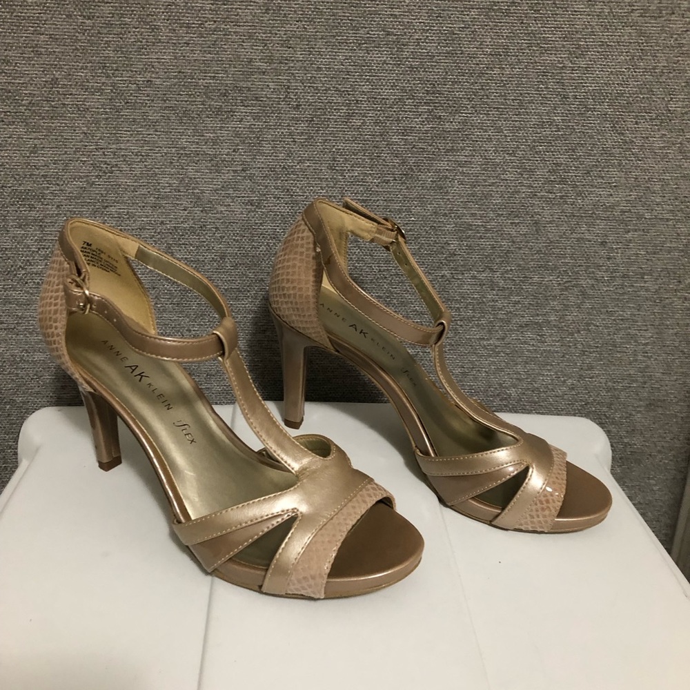 Annie Klein flex size 7